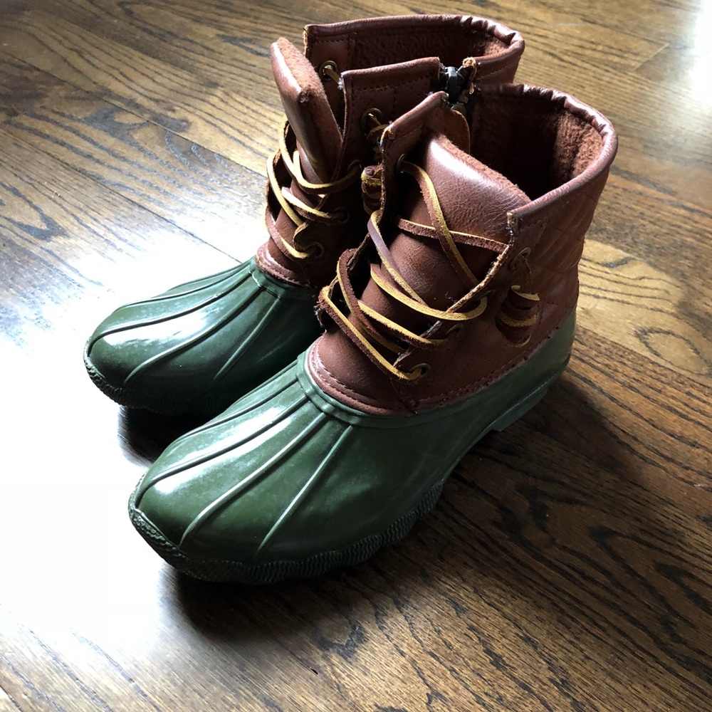 Steve Madden Snow/Rainboots. Size 5